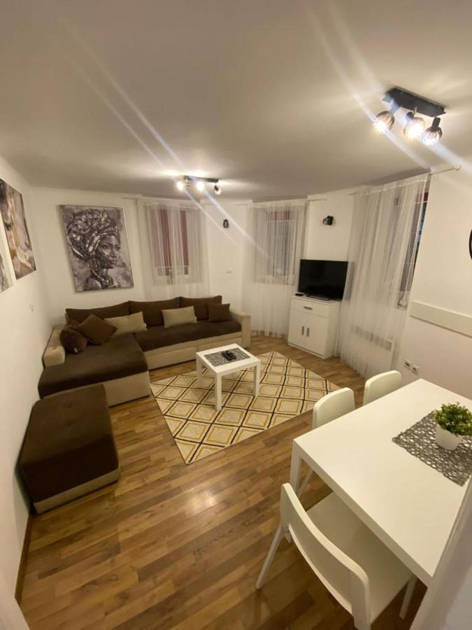 Lana Apartman Belgrade Exterior photo
